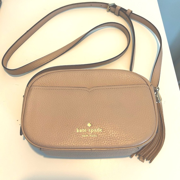 kate spade Handbags - Kate Spade Nude Crossbody Camera Bag